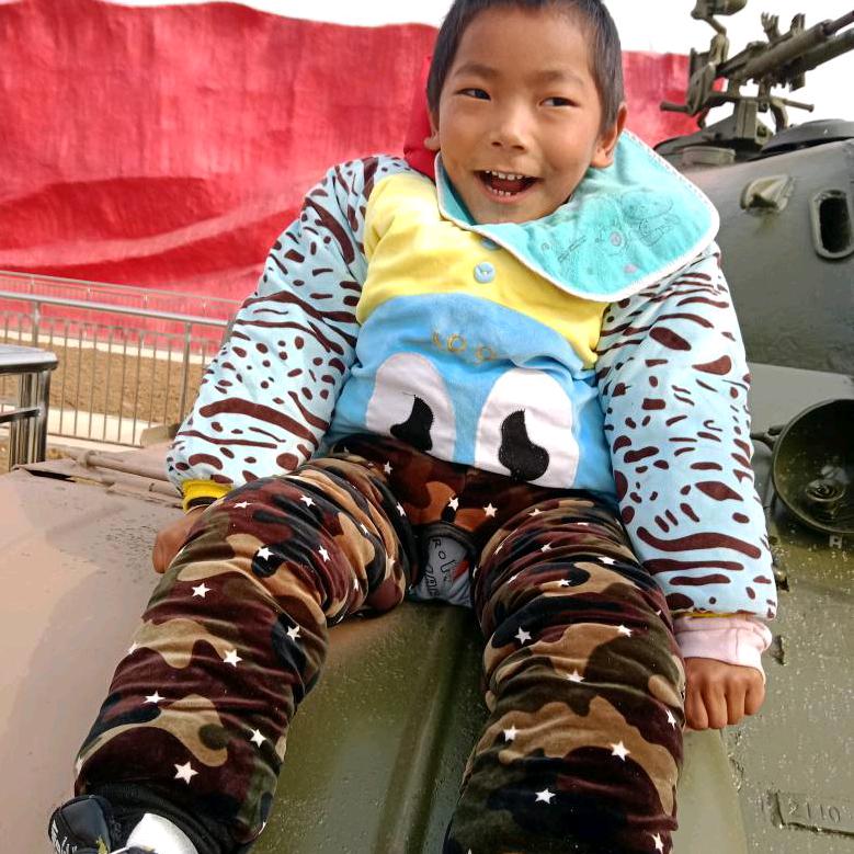 我是守护两个孩子的宝妈，有一个孩子特殊