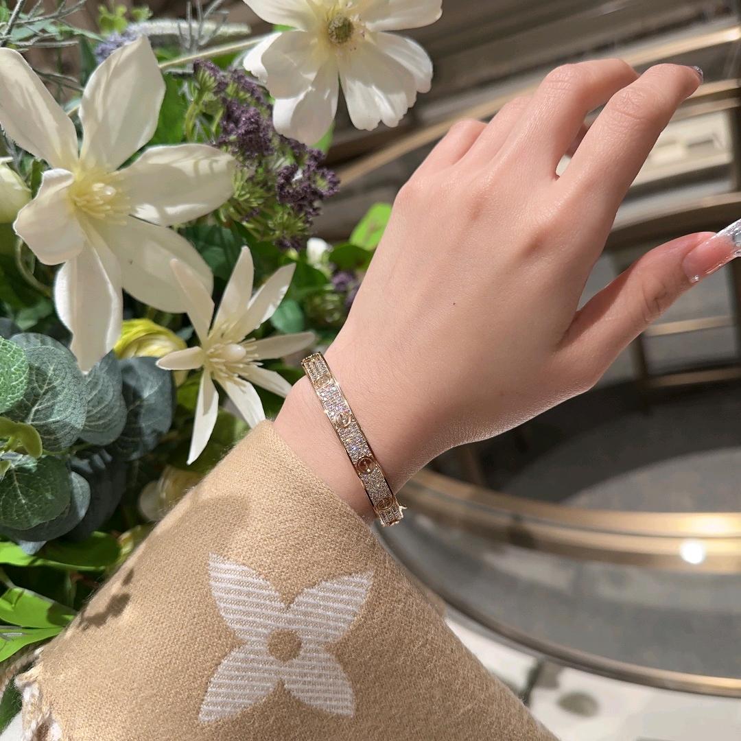 vincian 🧥高定大哥