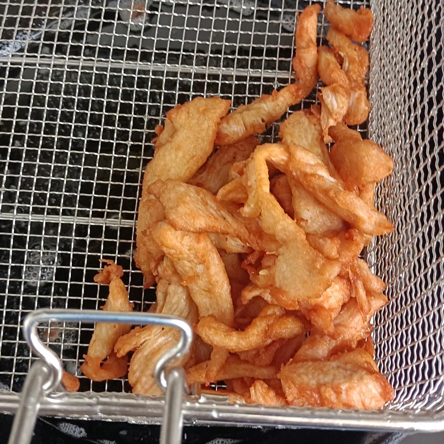 特色里脊肉饼和炸鸡柳