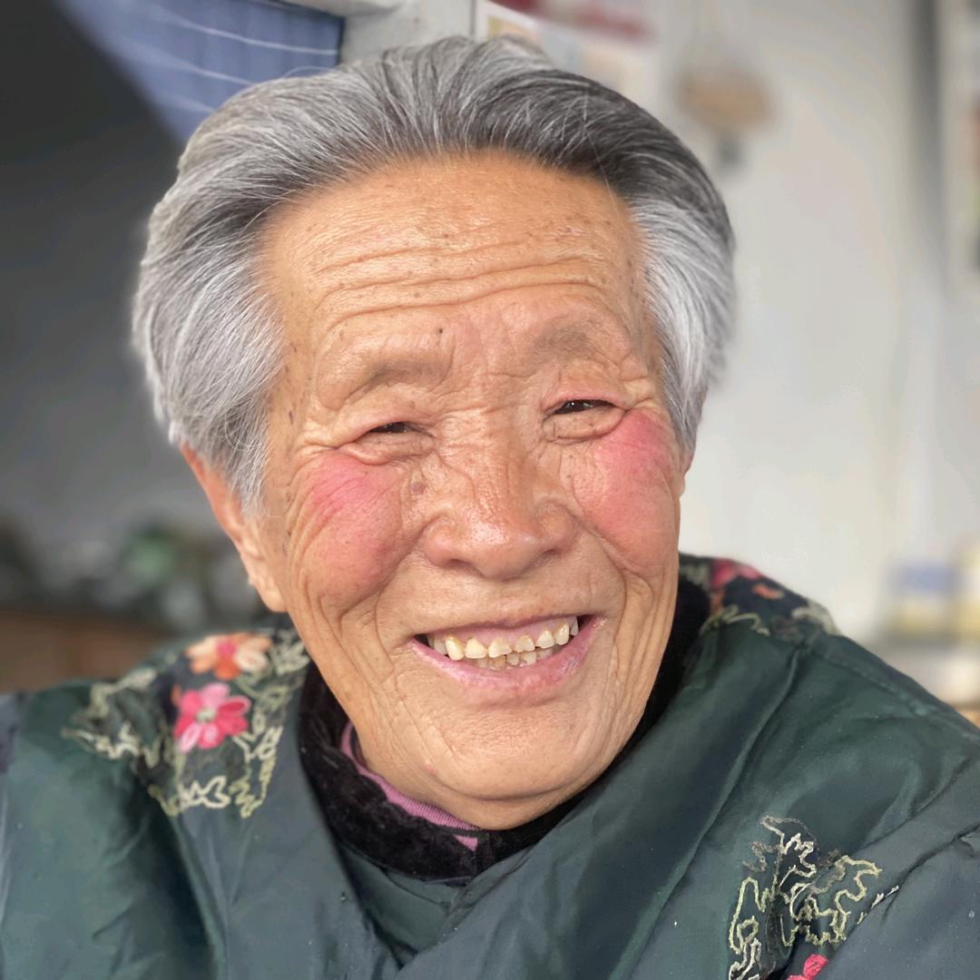 东北滴朱奶奶