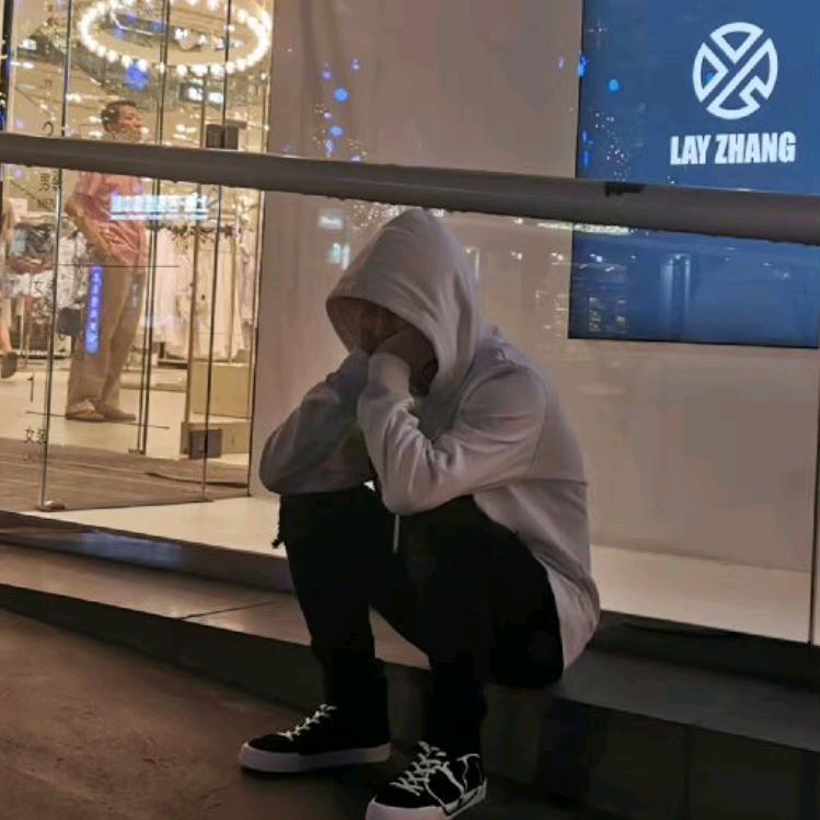 游泳圈不喜欢游泳*（爱莲版）