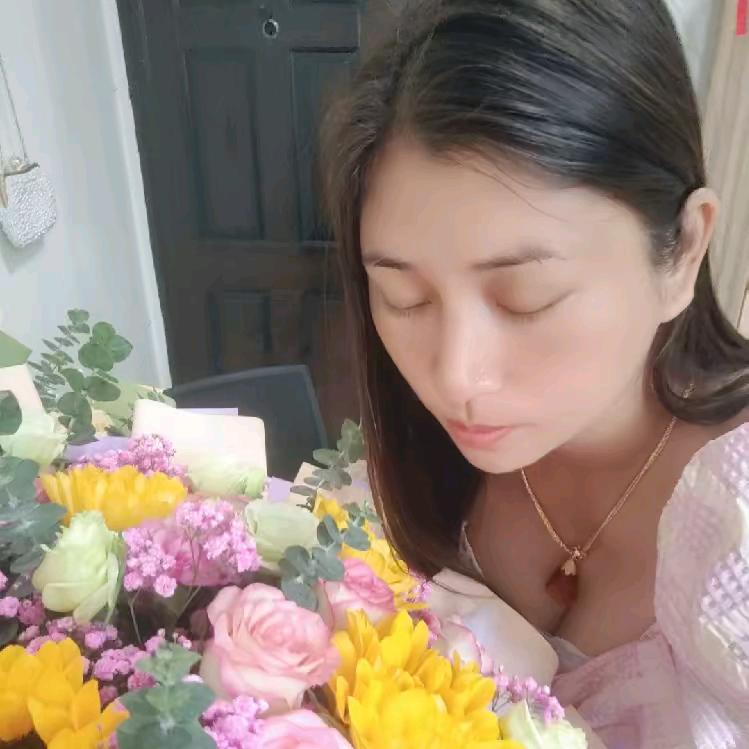👄大表姐 ，👄