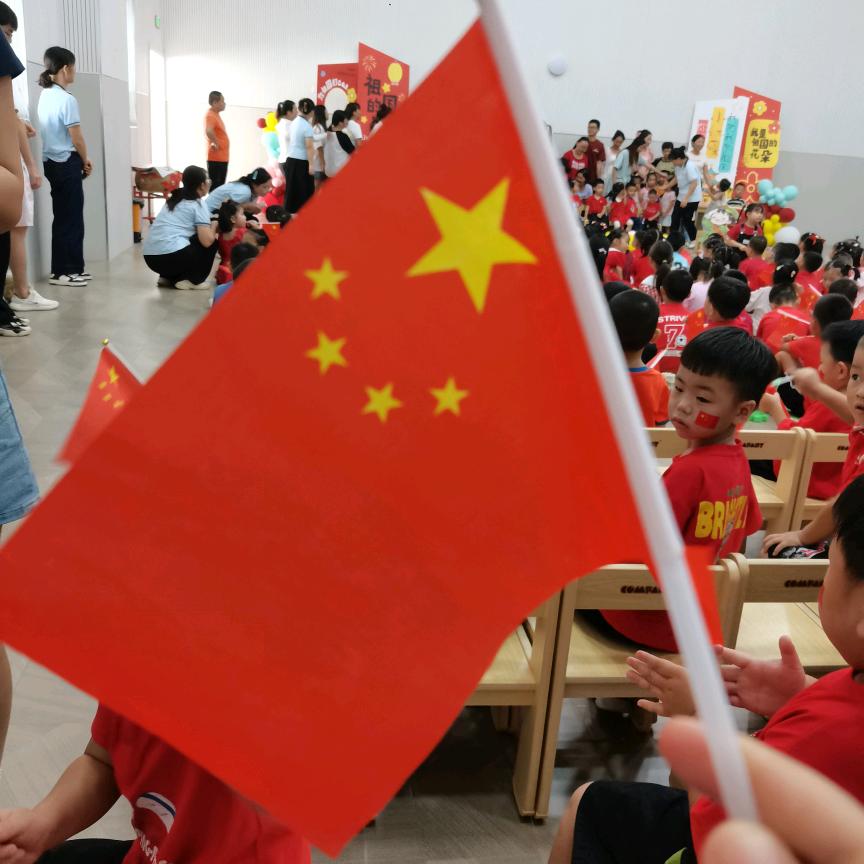 窗外的世界🍡🍓