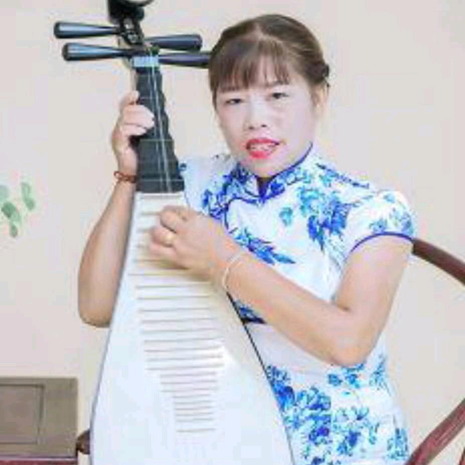 龙雯娥