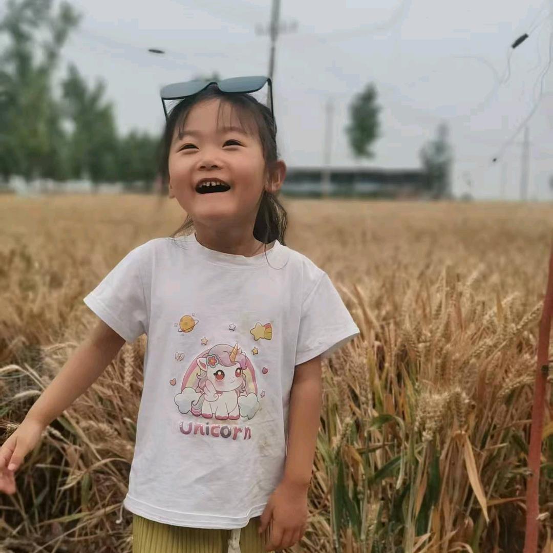 刘雅欣、刘雅轩奶奶