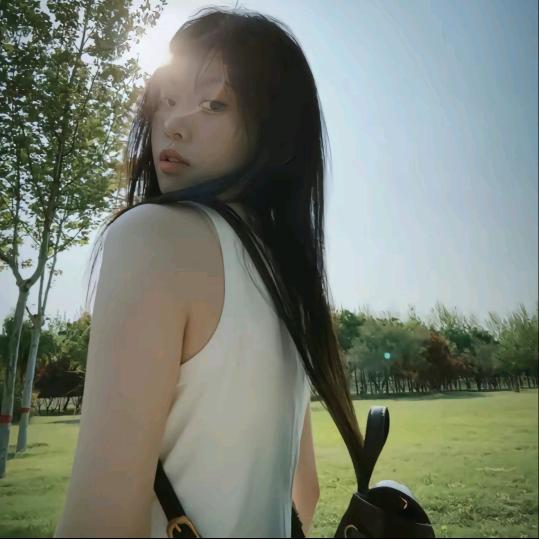 瑕瑜.