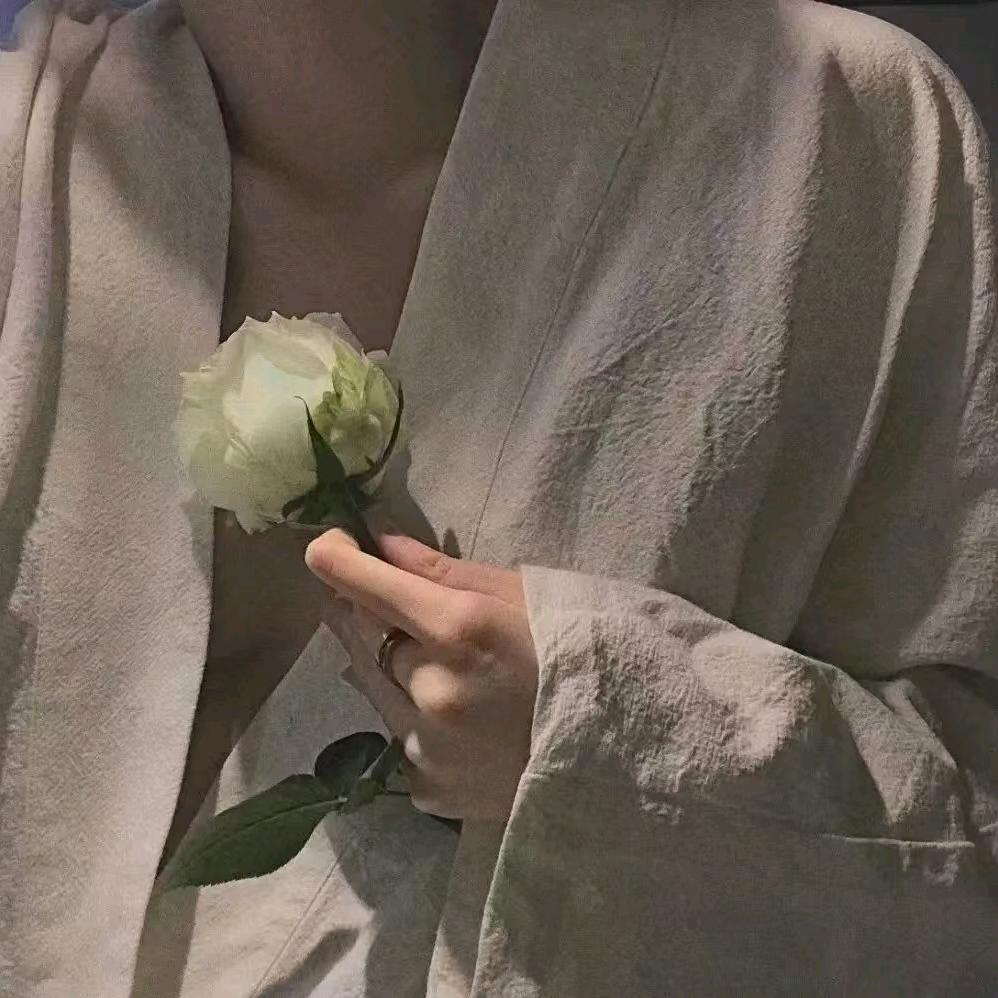 阿瑾。