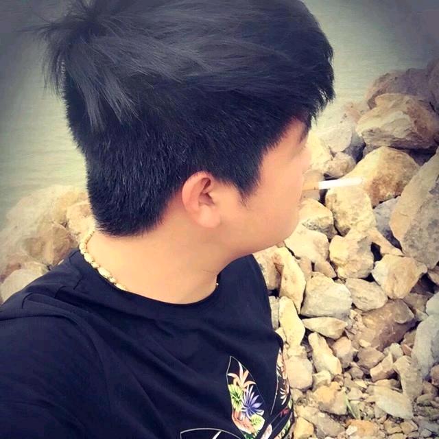 提酒笑风尘