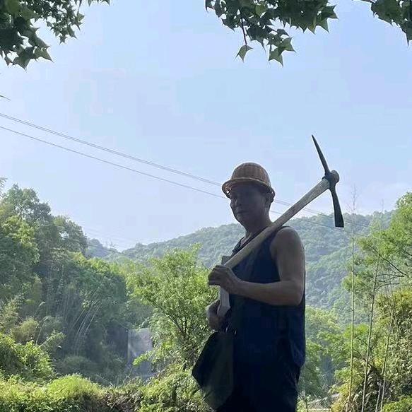 阿信客家传统妙方本草。