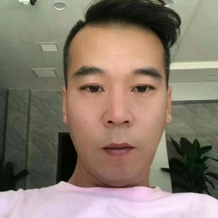 云麓公馆游泳健身 周瑜