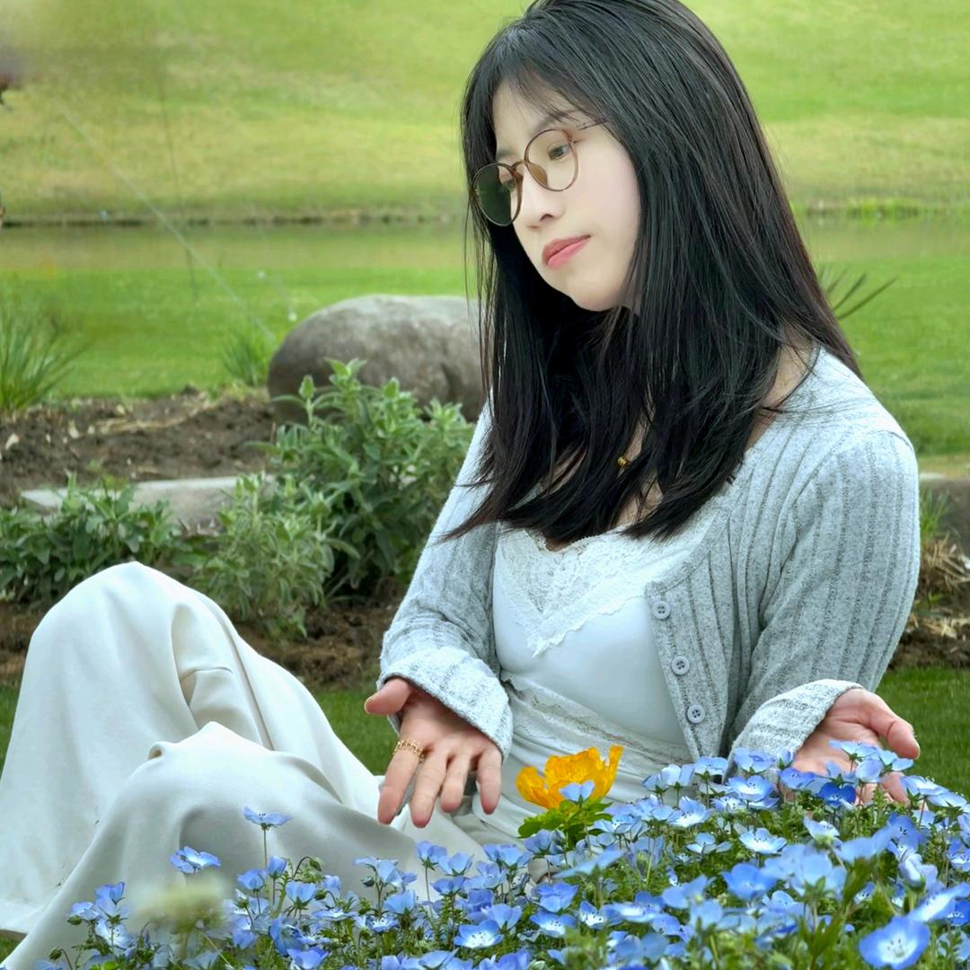 🥀阿圆的花醒了