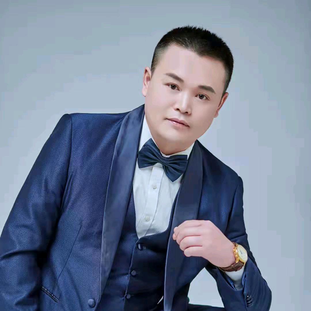大伟红晓阁阁主