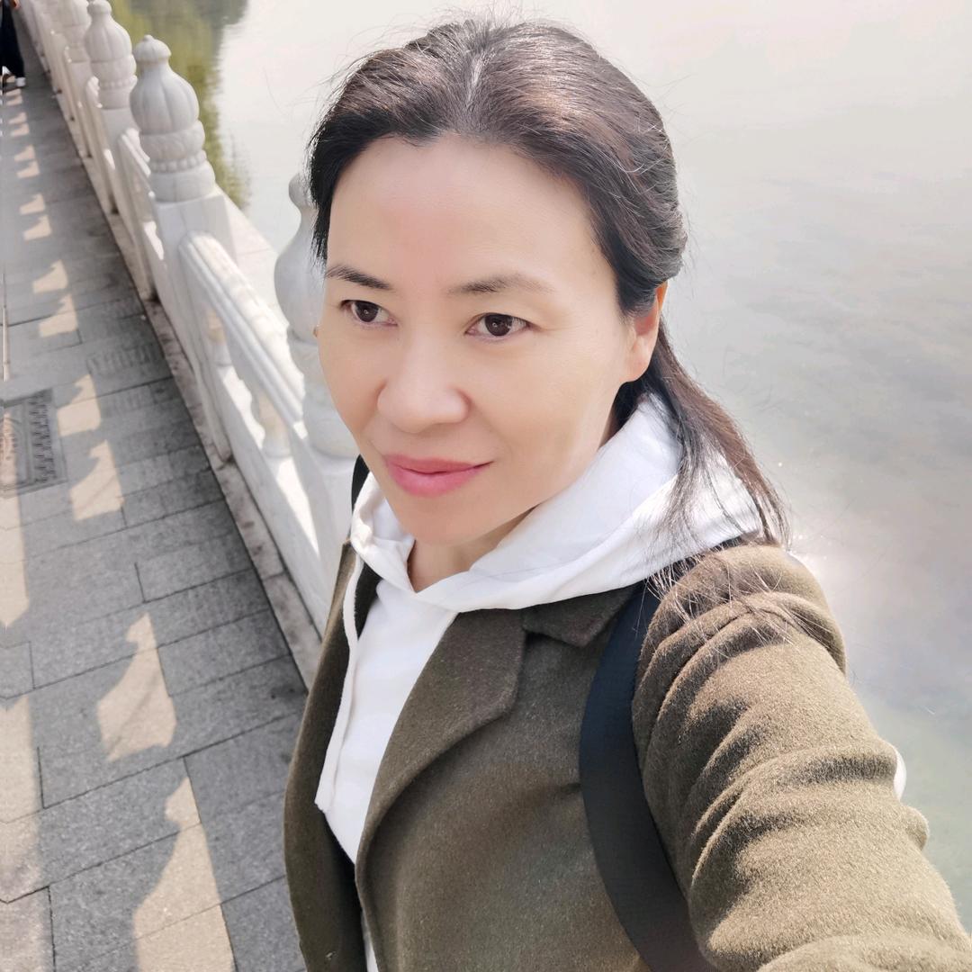 思念陈姐：开播时间不定时……