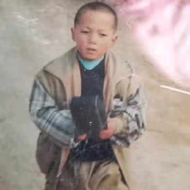 万荣登云中药材家庭农场