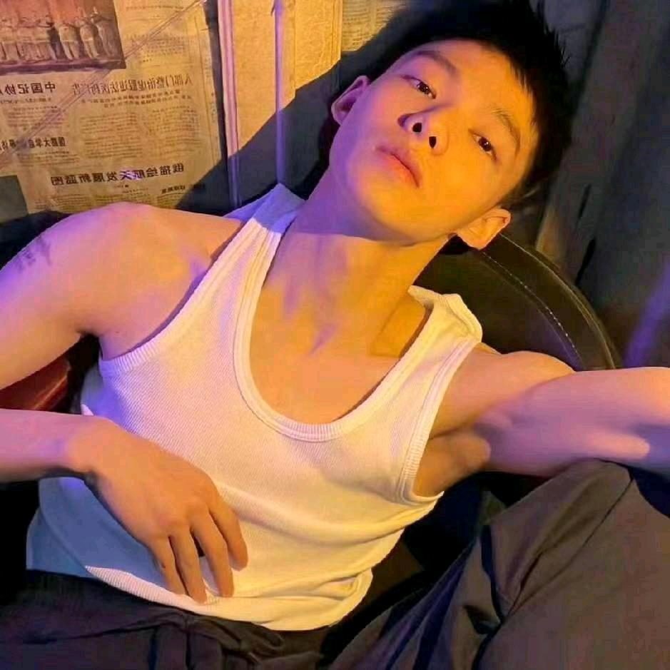 雨停了好久.