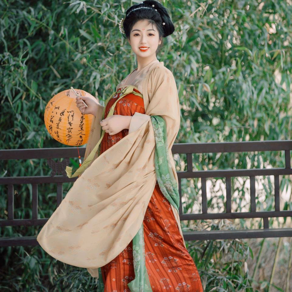 嘟嘟芊芊的妈咪