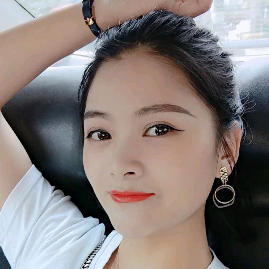 秋霞～酒吧老板娘