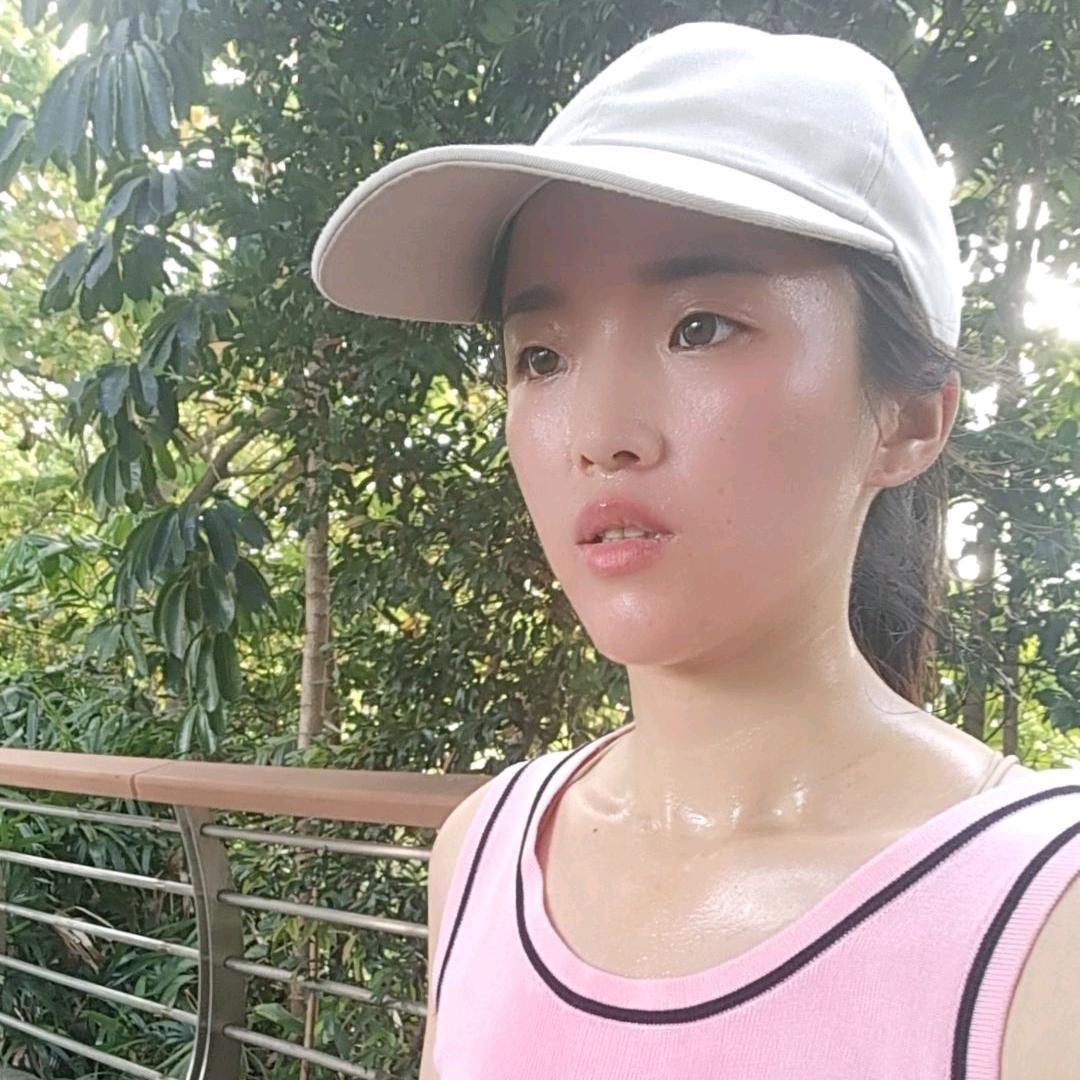 艳
