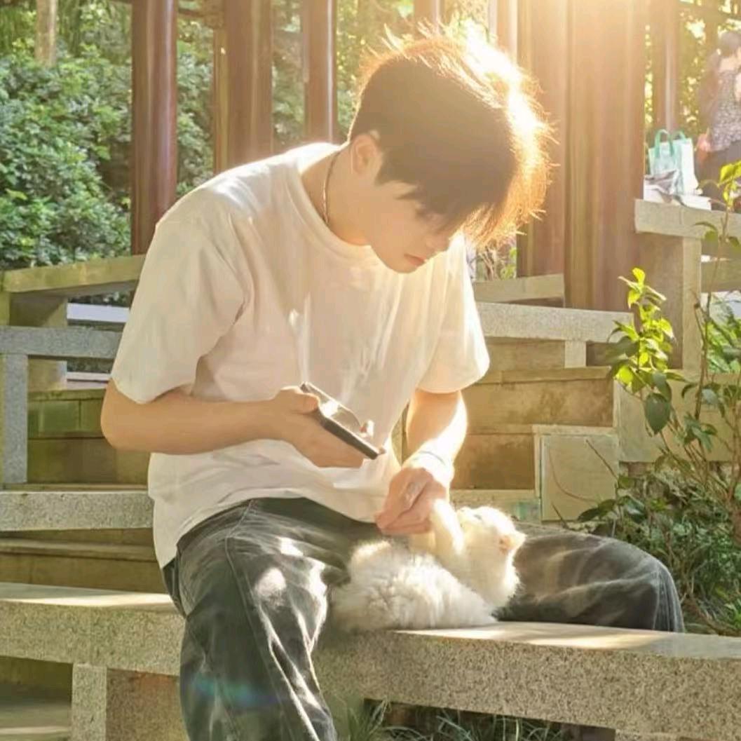 是池不是池中鱼🐾