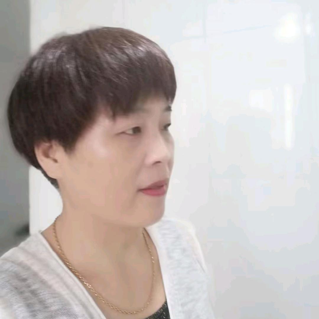 张馨文