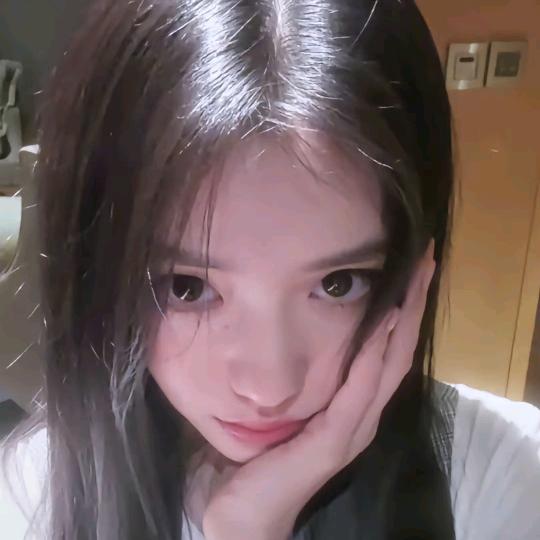 kitty脑袋°ꉂ  • ༚ • ིྀต