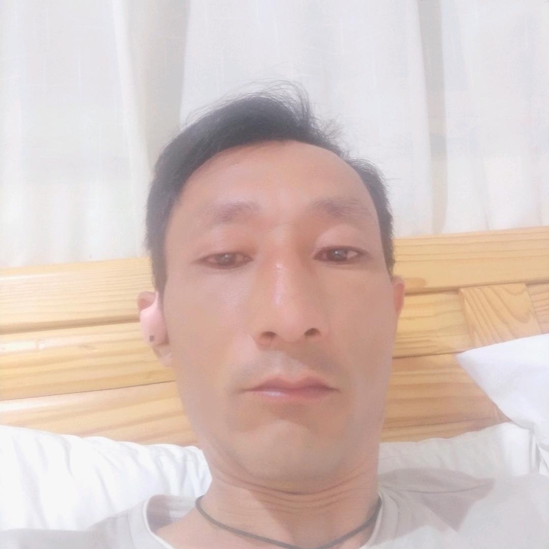 花飞花雾飞雾，飞来飞去还是雪花一朵朵