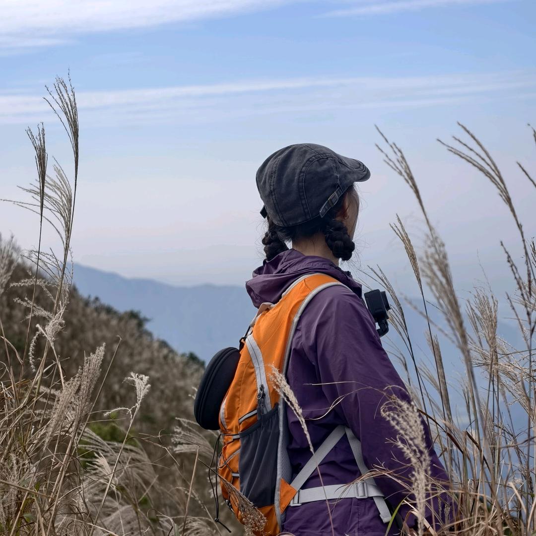 这个3D业务员爱爬山