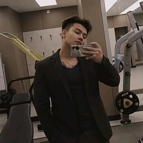 雷欧，
