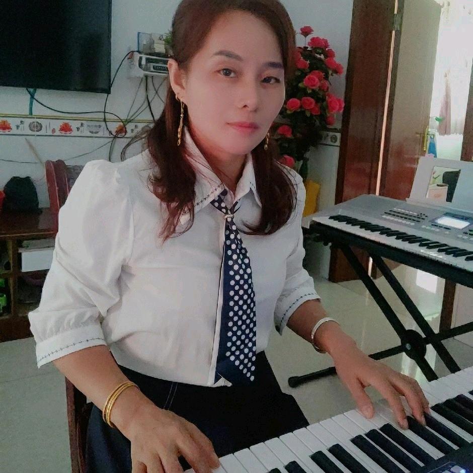 电子琴💞艳儿