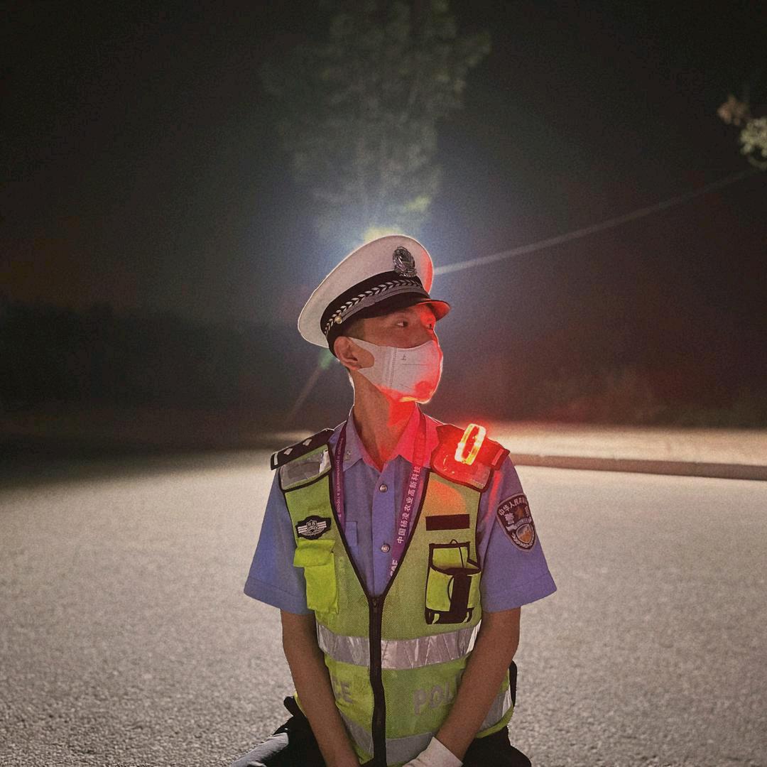 Dɪsᴛᴀɴᴄᴇ.⁷👮‍♂️