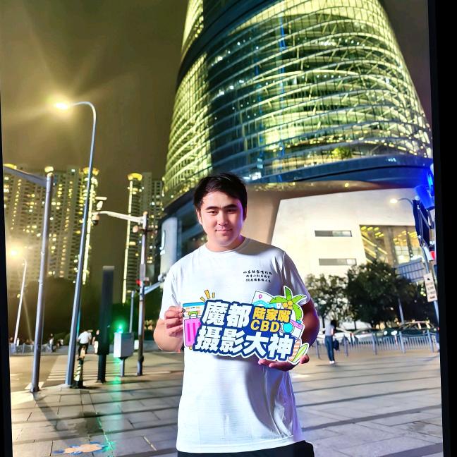 00后摄影师小东陆家嘴三件套约拍