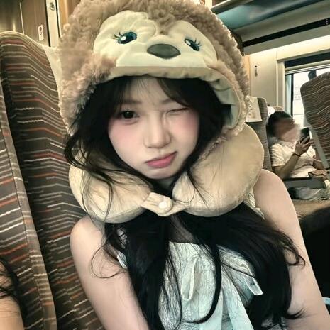 .悲伤𝙆𝙞𝙩𝙩𝙮猫🧸