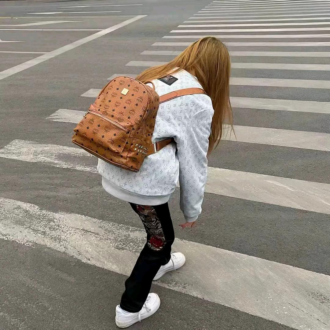 -荷 花＾🐯