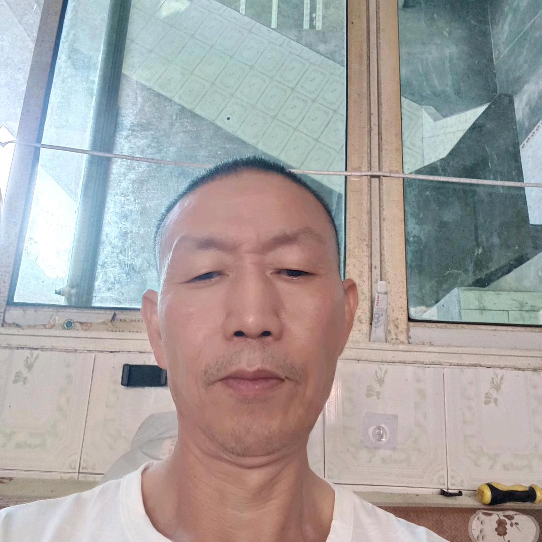 患难见真心。景上添花谁时有。雪中送炭有何