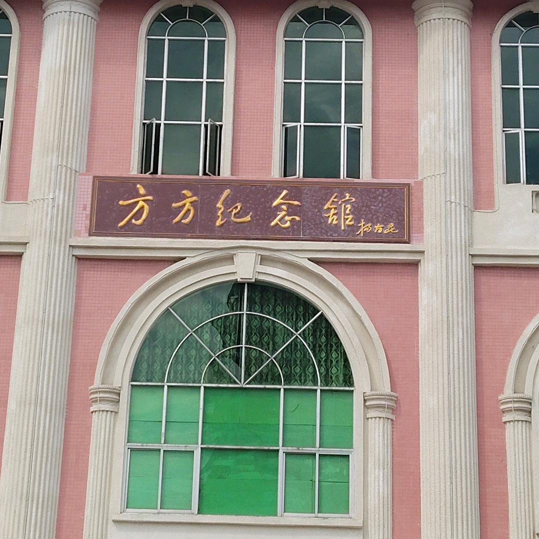 烤牛肉，鸡翅，牛肉丸。