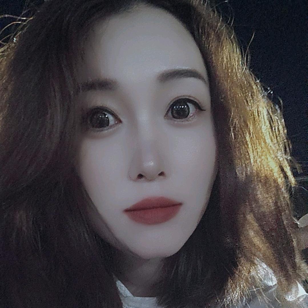 何姐叫小何