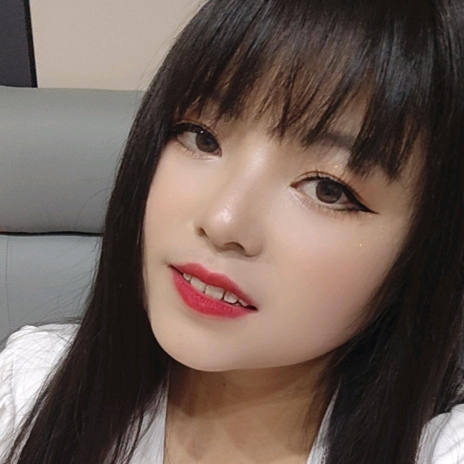 爱笑的女孩