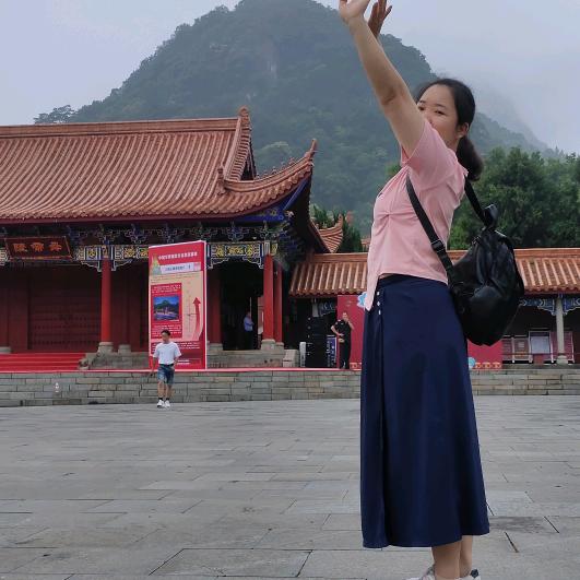 风中劲草