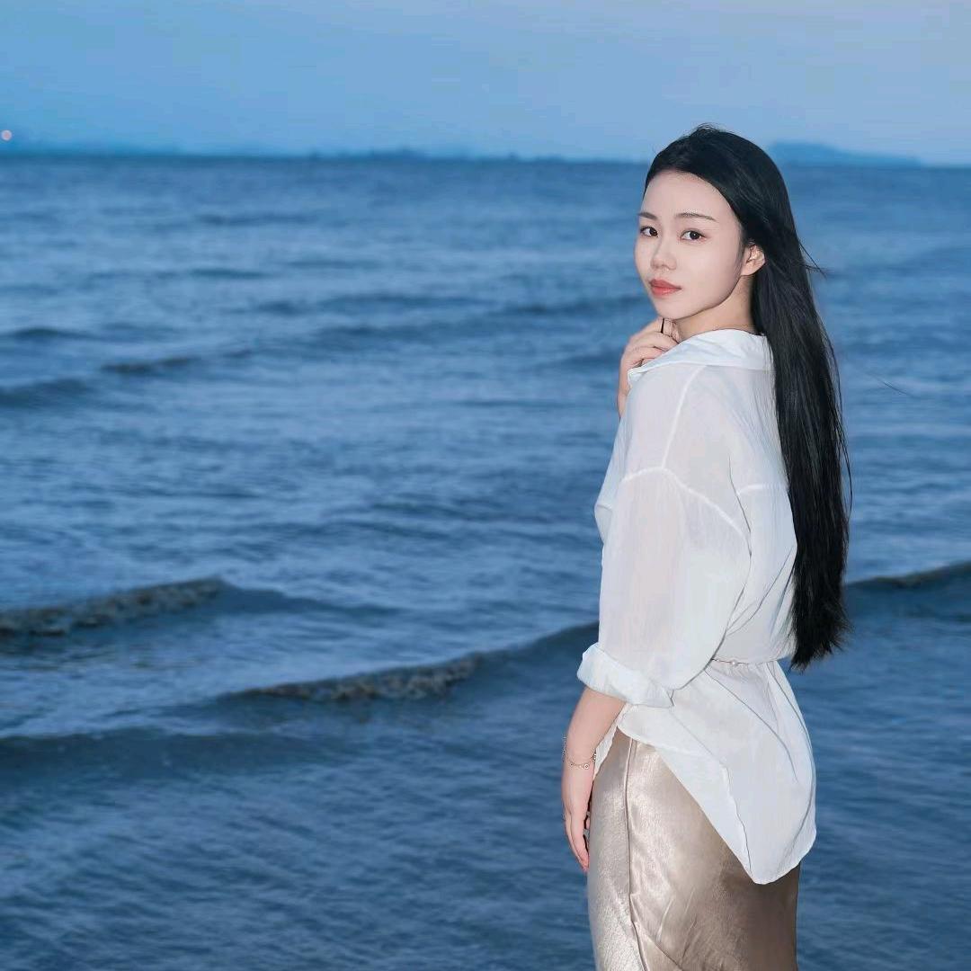 昭昭.