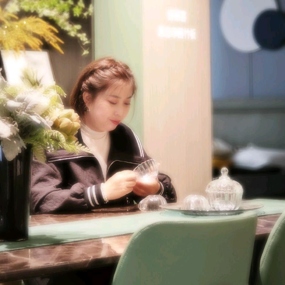 罗平县成丽家俱店