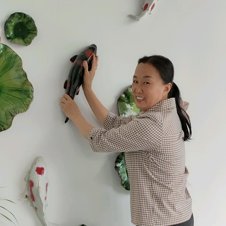 旺旺伊摆摊卖饭团