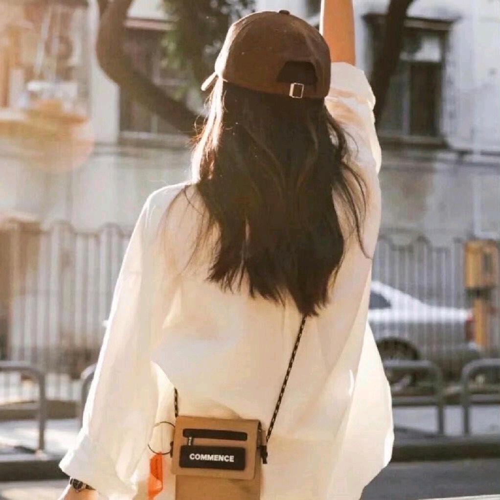 dёn着寄ィ訁的姑娘┾