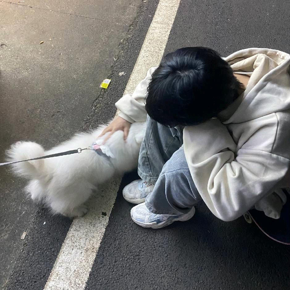 百无聊赖十依栏