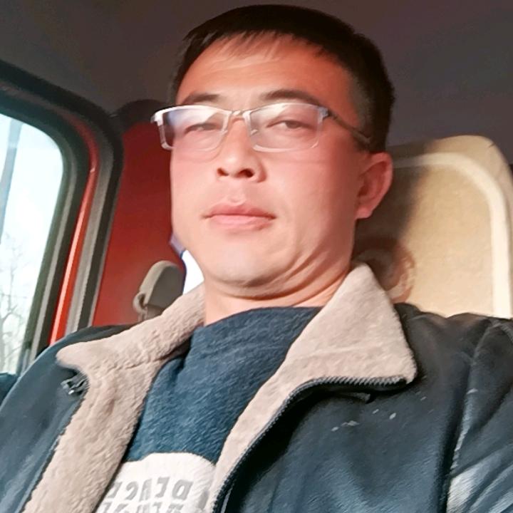 扇风点火看热闹