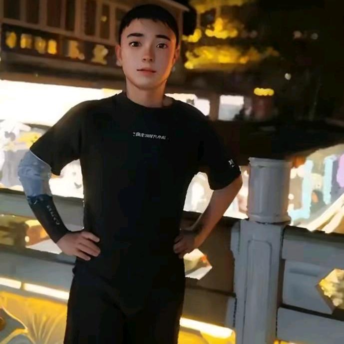 大滦旺仔（暖男先生）