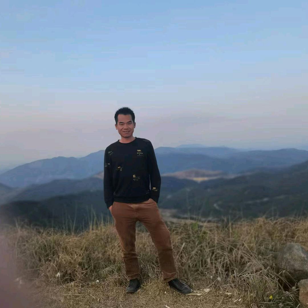 回收出售旧模板，方条，柴火，废铁