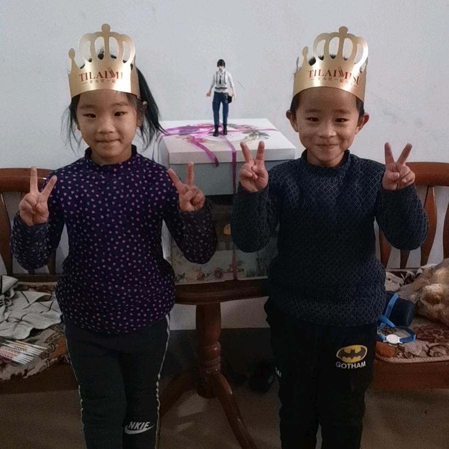 思念我的龙凤胎儿子，子航，2021年.