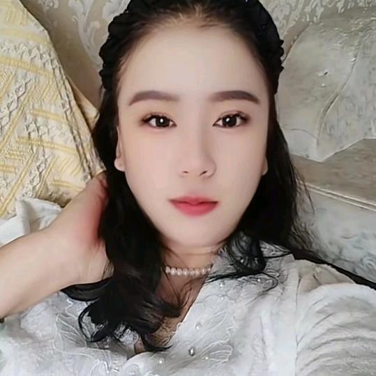 滨河艺术团刘芳