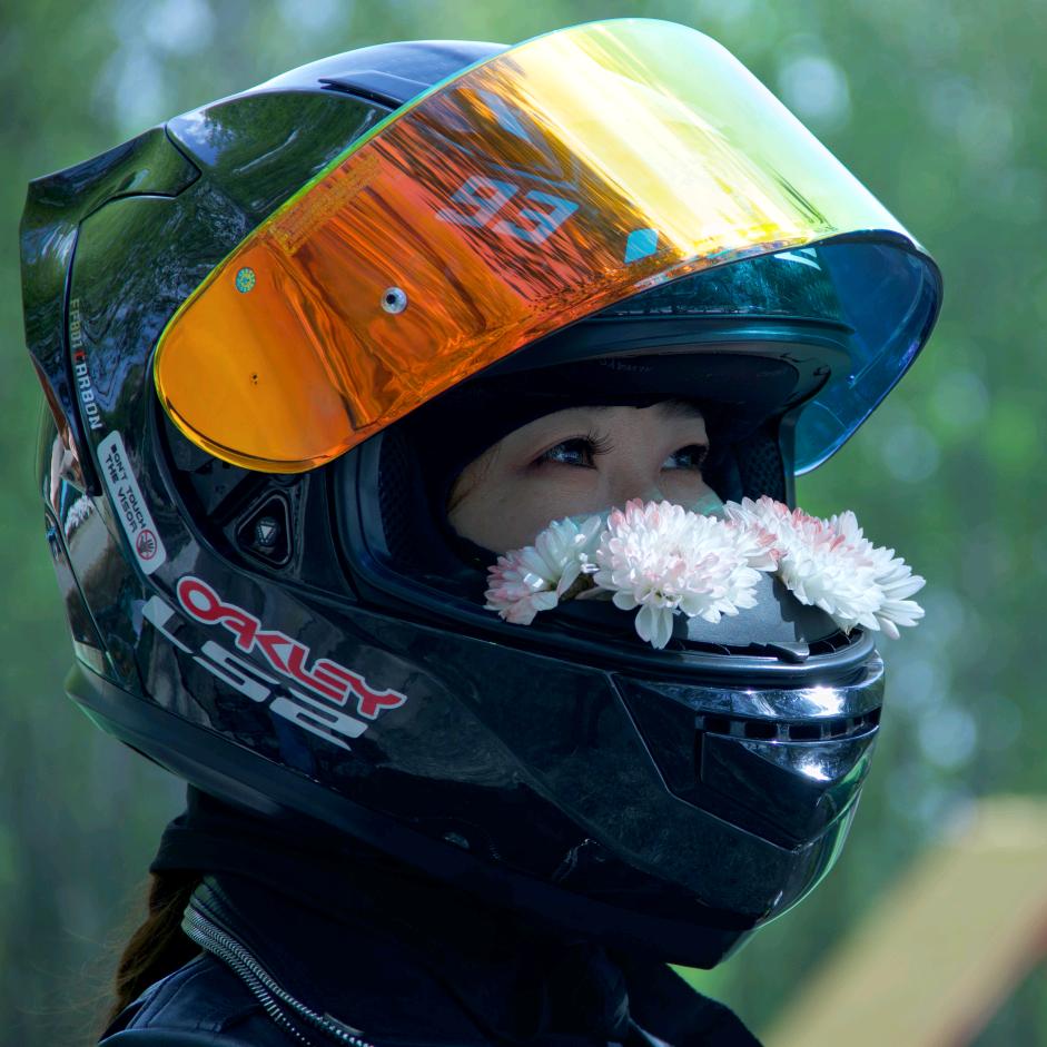 拉力女骑爱丽丝