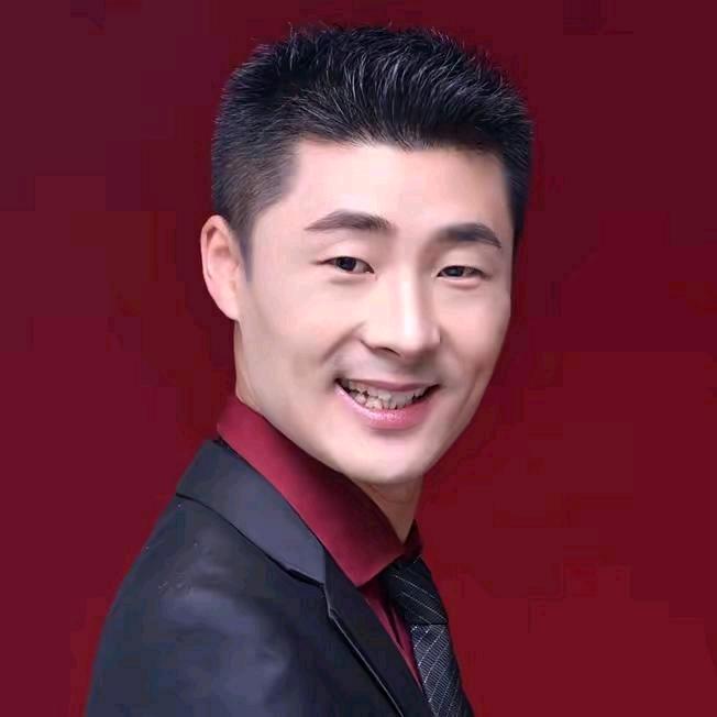 @雷哥   喜欢听歌🎤